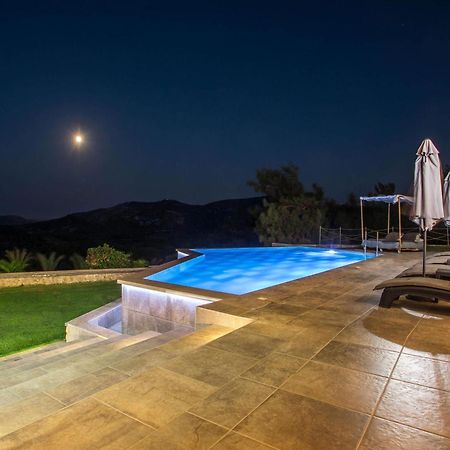 Villa Indira Kalithies Exteriör bild