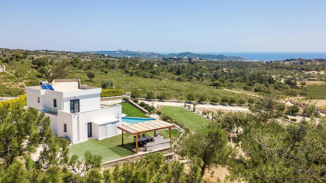 Villa Indira Kalithies Exteriör bild
